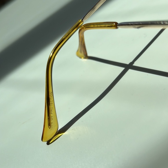 โSOLDโUrban Outfitters Yellow Gradient 100% UV Protection Sunglasses rhinestones - Picture 7 of 8